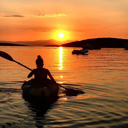 Cagla Bed & Breakfast 3*